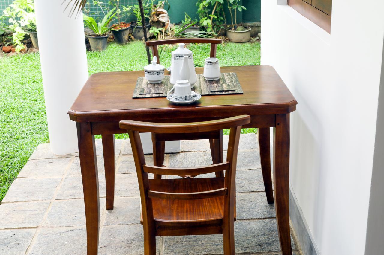 Knight Inn - Galle Fort Exteriör bild