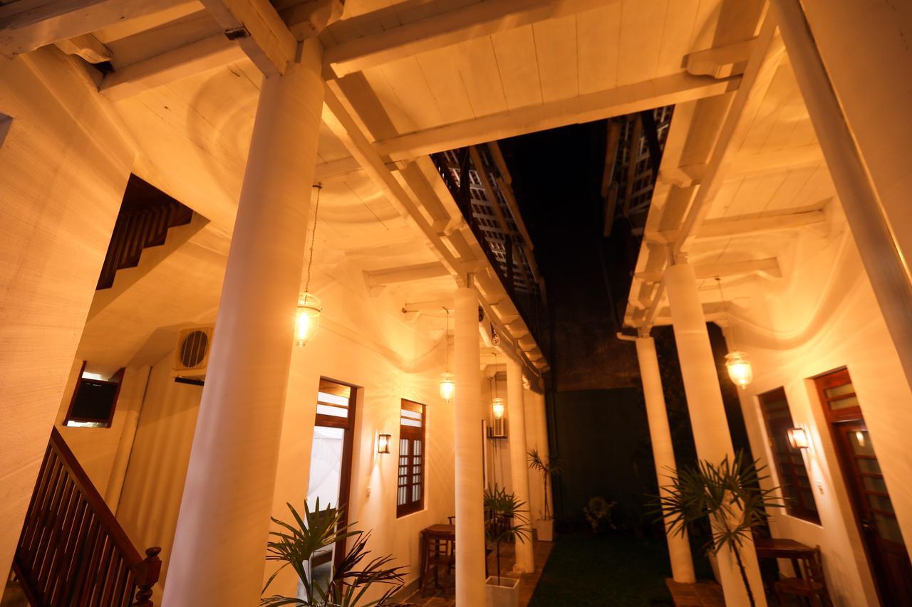 Knight Inn - Galle Fort Exteriör bild