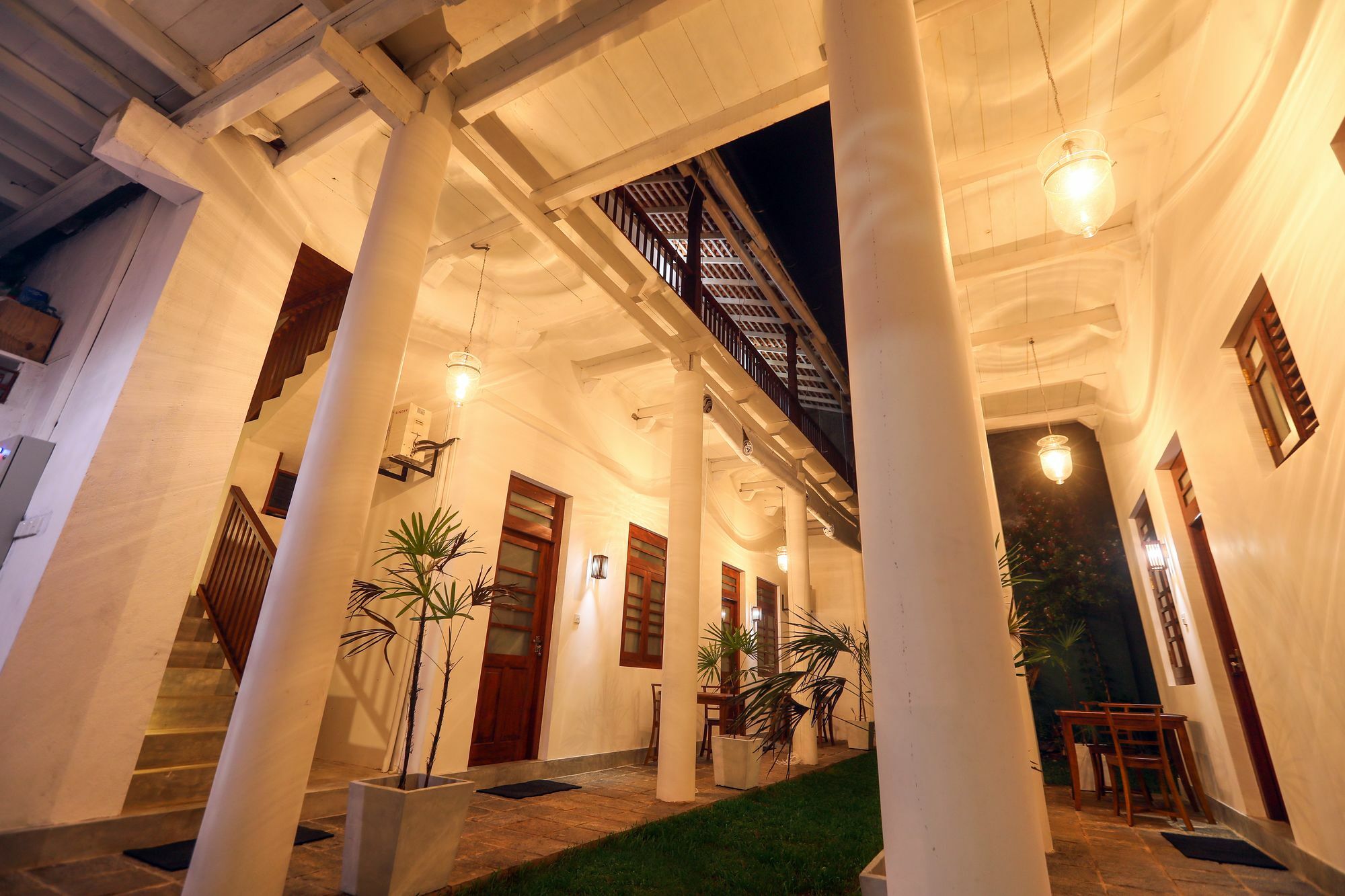 Knight Inn - Galle Fort Exteriör bild